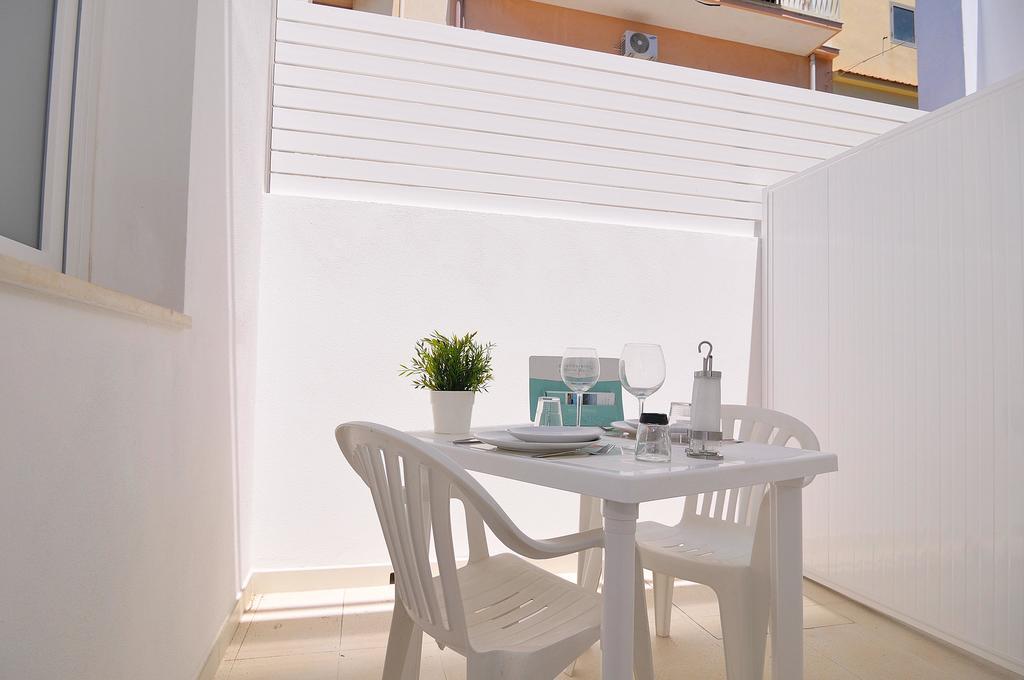Delposto Marina Di Ragusa Habitación foto