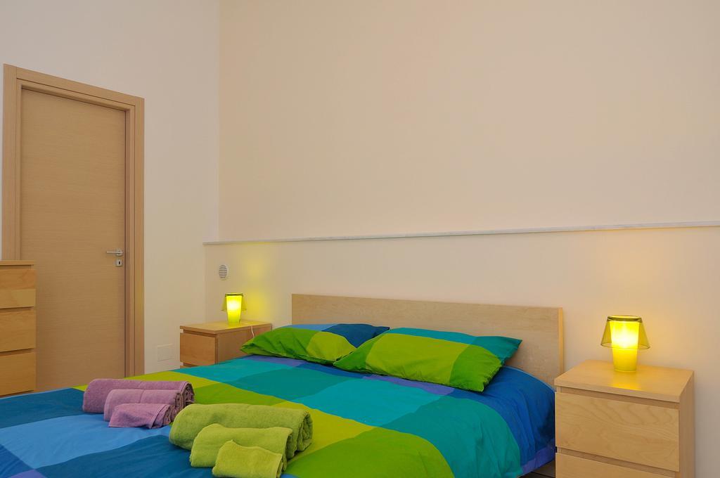 Delposto Marina Di Ragusa Habitación foto