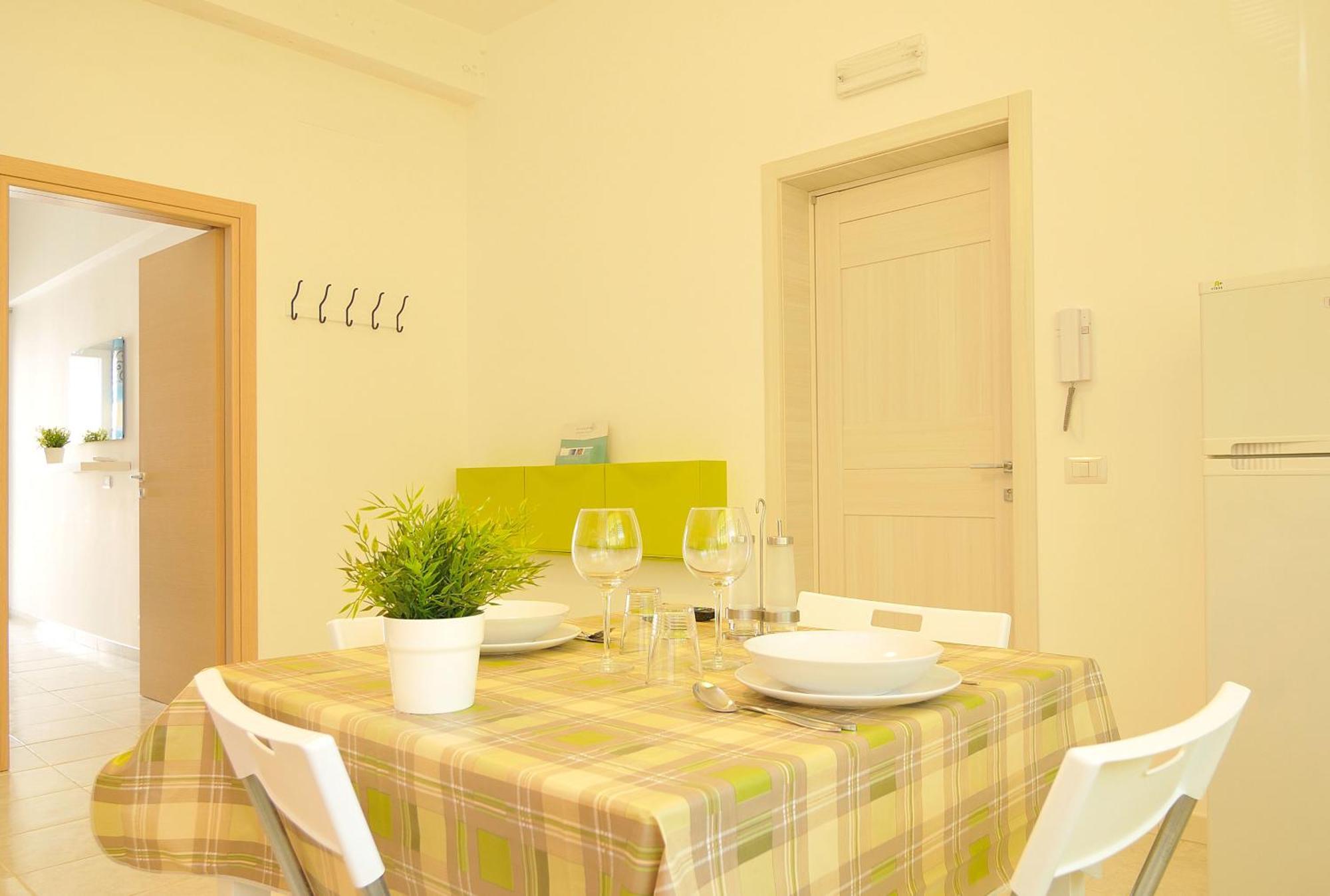 Delposto Marina Di Ragusa Habitación foto