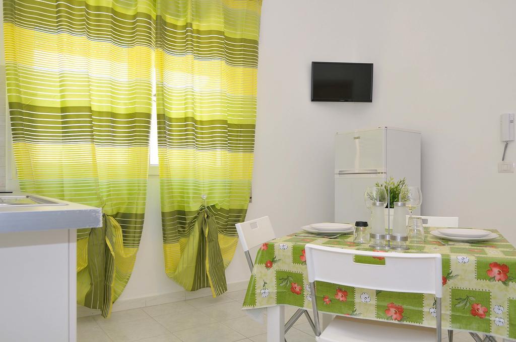 Delposto Marina Di Ragusa Habitación foto